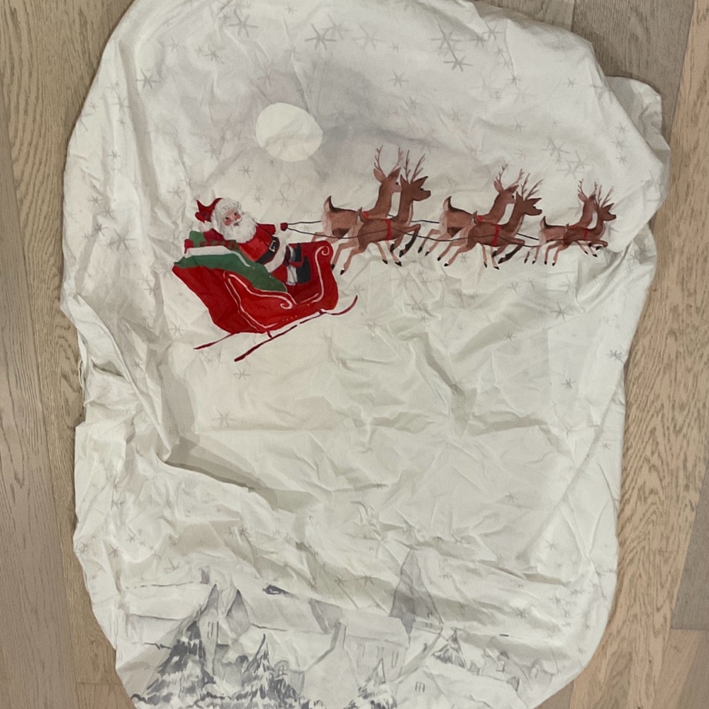 Pottery Barn Kids Fitted Christmas Crib Sheet and Santa duvet cover - Picture 3 of 6